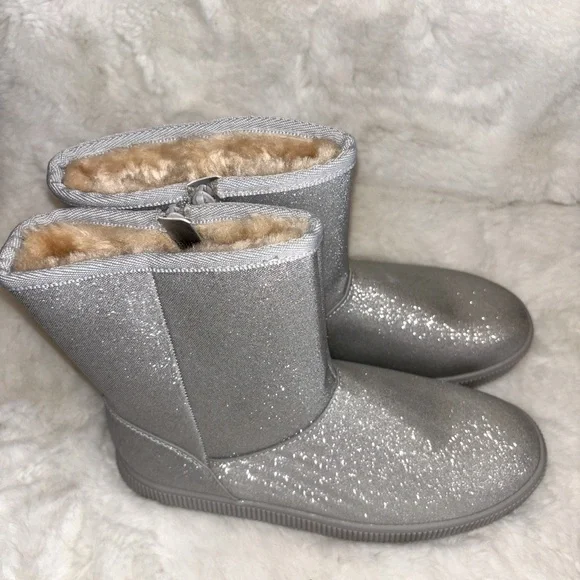 CAT & JACK Silver Glitter Bling Fur Lined Girls Boots NWTs -DIFFERENT SIZES - Picture 10 of 13